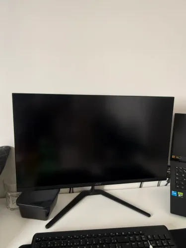 Monitor 27p AOC Gamer Sem Marcas de Uso