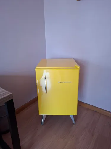 Vendo Frigobar retro brastemp amarelo