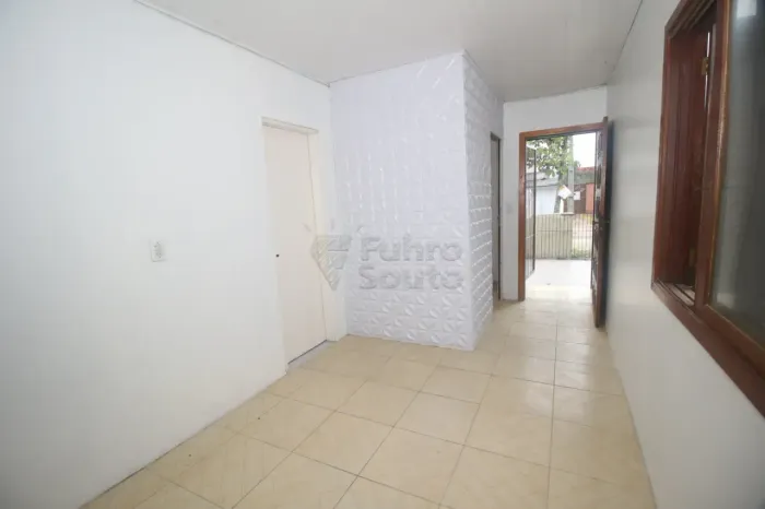Casa com Pátio no Py Crespo - Conforto e Localização nas Três Vendas