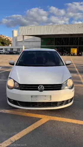 Volkswagen Polo Sed. Comfort. 1.6 MI Tot. Flex 8V 2014