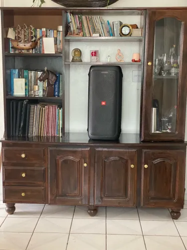 Vendo esta estante retrô