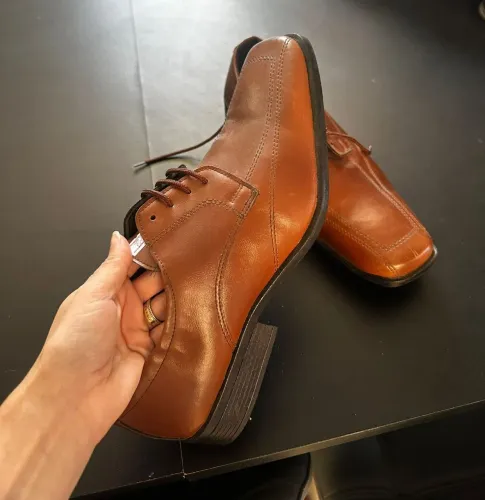 Sapato 43