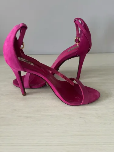 Sandália Schutz pink fuccia