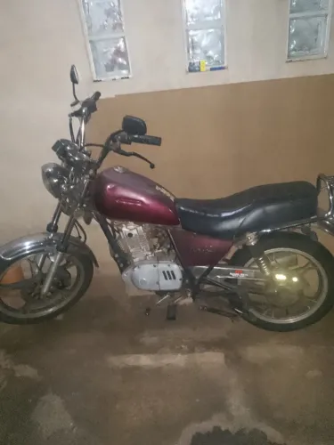 Suzuki intruder 125