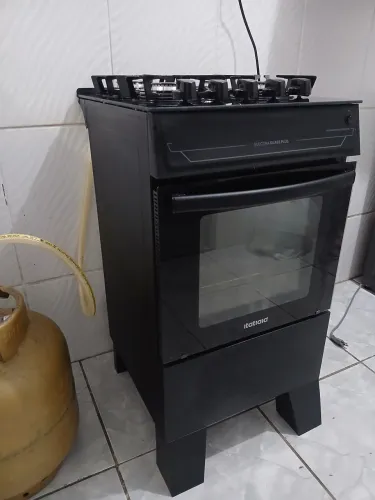 Fogão novo com apenas 3 meses de uso