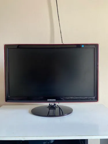 Monitor/TV LCD Samsung de 24 polegadas