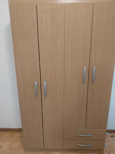 Guarda roupas solteiro