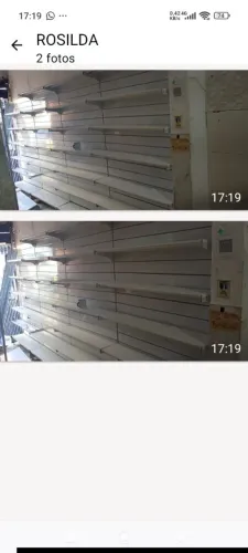 Prateleira de jojercio praticamente nova