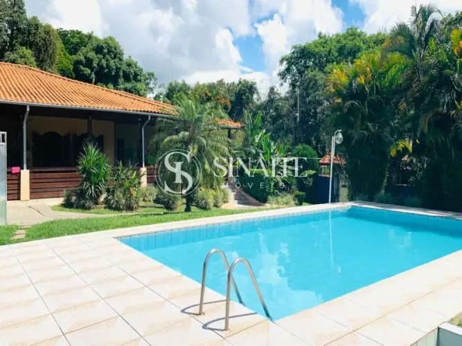 Casa à venda no bairro Jardim Martinelli - Penedo/RJ