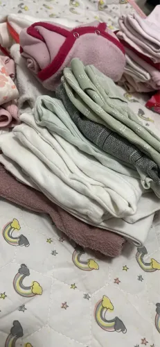 Lotinho de roupas menina bebê
