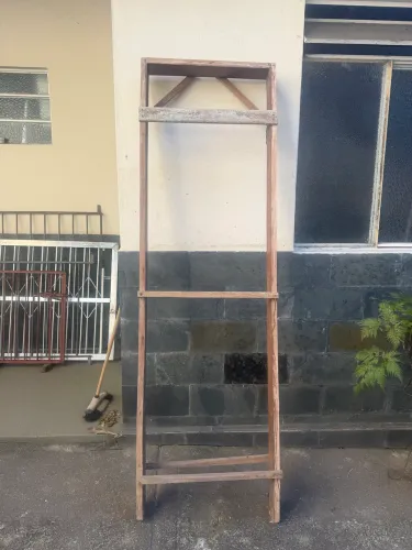 Guarnição em angelim pedra