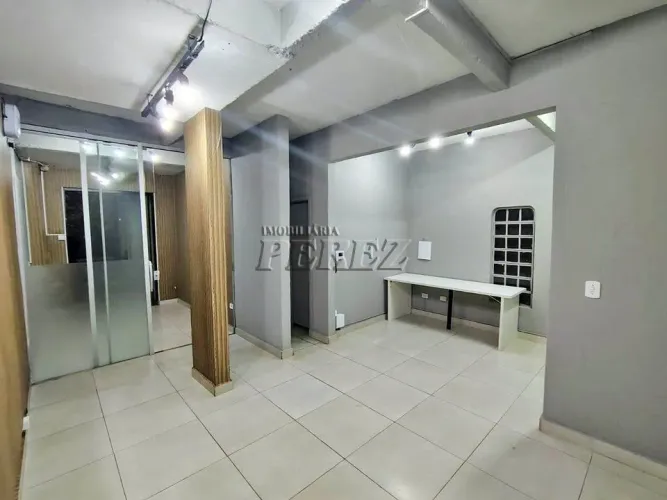 Sala comercial para alugar no Cinco Conjuntos, região norte de Londrina.