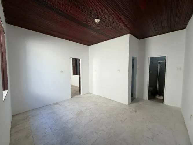 Imóvel para aluguel possui 40 metros quadrados com 1 quarto em Vila Kosmos - Rio de Janeir