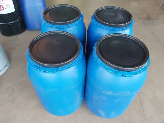 BOMBONAS DE 200L EM LUZIANIA-GO