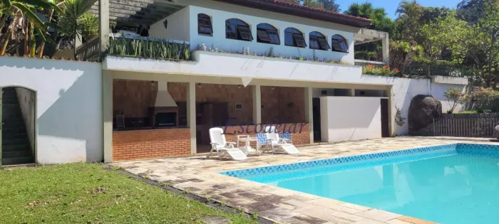 Casa com 6 dormitórios à venda, 700 m² por R$ 1.950.000,00 - Roseira - Mairiporã/SP