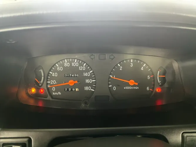 Mitsubishi L200 Outdoor HPE 2.5 4X4 CD T.dies. Mec. 2010