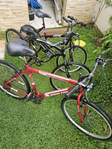 3 Bicicletas com passadores em excelente estado!