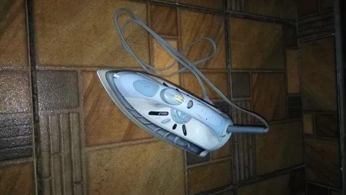 Ferro de passar roupas Black & Decker