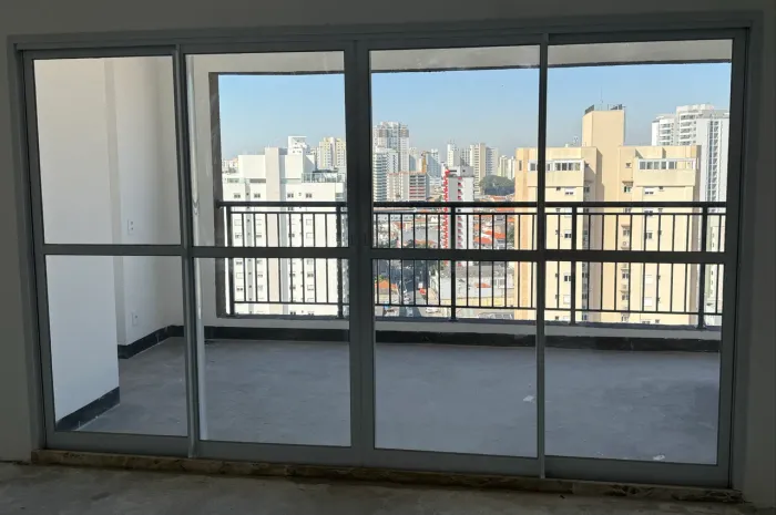 Porta Balcão 4 Folhas Alumínio Branco com Vidro - 3,30 m - Nova, Retirar de Apartamento