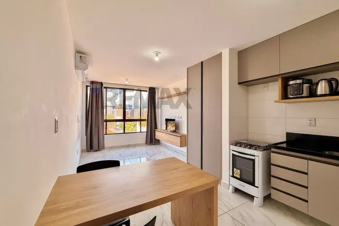 Apartamento tipo flat Semi Mobiliado para Locação em Intermares