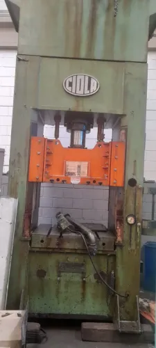 PRENSA HIDRAULICA CIOLA 100 TONS DUPLO EFEITO