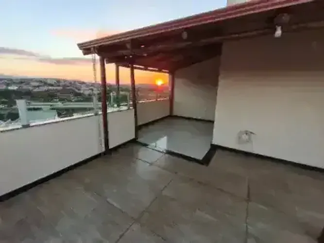 Cobertura com 3 quartos, 2 vagas e 144m² à venda no Santa Roza , Sarzedo/MG