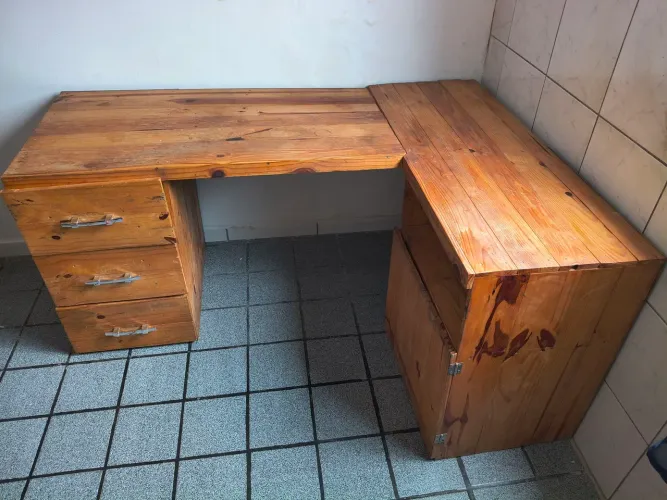 Mesa de Canto em L Madeira Maciça com 3 Gavetas e Nicho / Armário (Negociável)