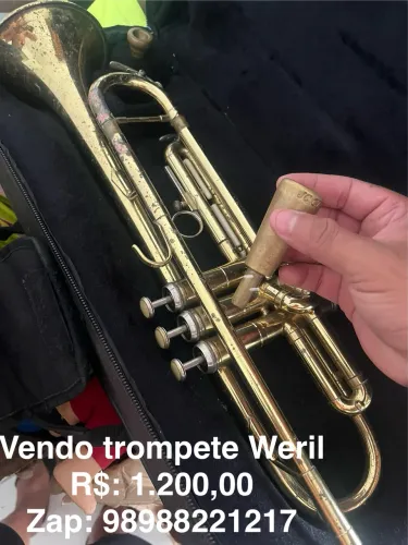 Vendo trompete Weril R$: 1.200