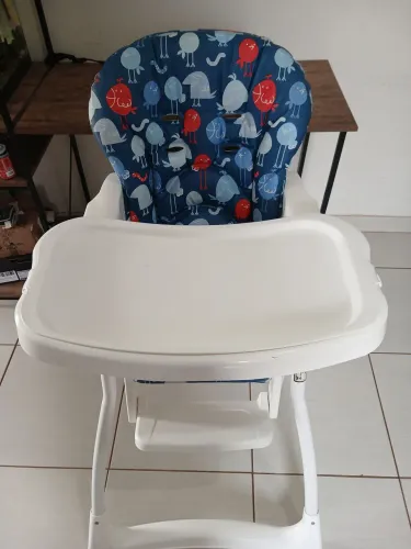 Cadeira de Alimentação Burigotto. Bem conservada.