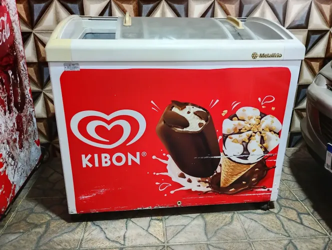 Vendo Geladeira Expositora e Freezer Horizontal Metalfrio