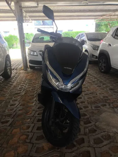 HONDA PCX DLX 2020 MUITO NOVA E SUPER ECONÔMICA. 