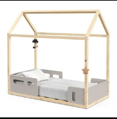 Cama casinha de bebê