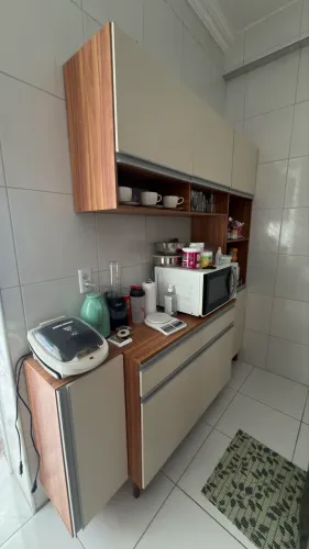 ARMÁRIO DE COZINHA