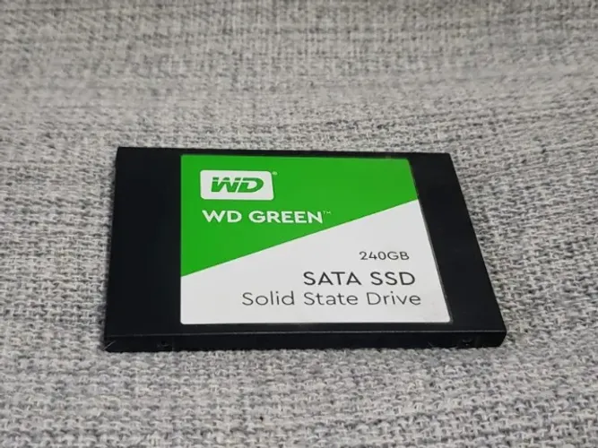 SSD WD Green 240GB Sata III 2.5 Leituras 545MB/s WDS240G2G0A