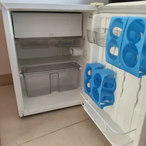 Frigobar em boas condições