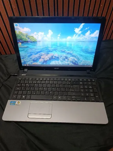 Notebook Acer i3 3° , 320 GB , Win 10 , tela bem grande e rápido 