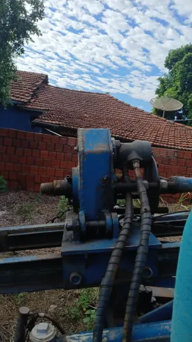 Perfuratriz hidráulica rotativa e pneumática P80