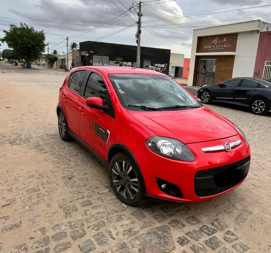 Fiat Palio Sporting 1.6 Flex 16V 5P 2014