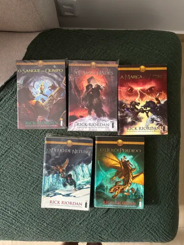 BOX SAGA HERÓIS DO OLIMPO