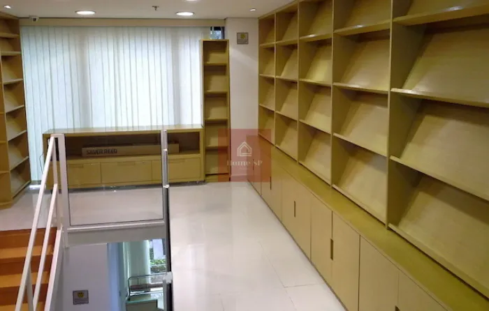 LOJA EM GALERIA COMERCIAL DA ÁREA MÉDICA