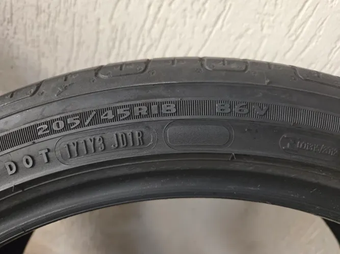 Pneus Goodyear 205/45/18