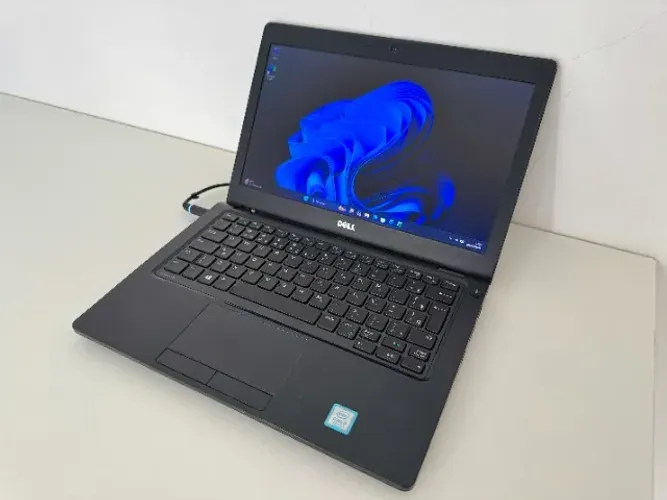 Notebook Dell Latitude i5 7300u vPro + 8GB + SSD 128GB + Teclado Iluminado + Full HD