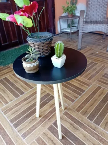 Mesinha decorativa Preta