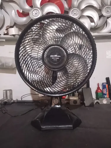 Ventilador de mesa Britânia