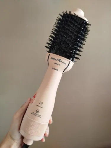 Escova Secadora Britânia BEC07R 1300W - Seminova