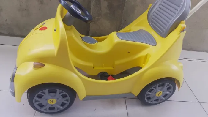 Carrinho Infantil de Passeio Amarelo - Usado