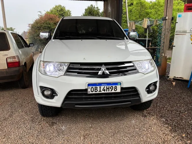 Mitsubishi L200 Triton HPE 3.2 CD TB Int.diesel AUT 2014