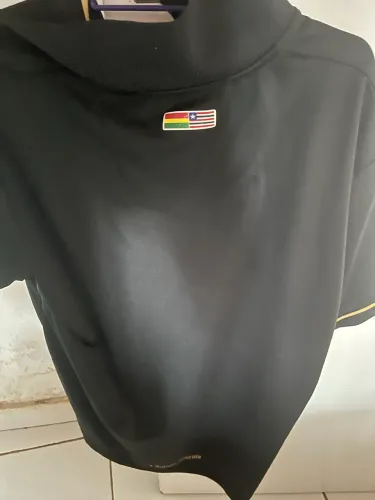 Camisa Sampaio, Bomache preta, polo