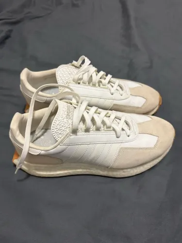 Tênis adidas