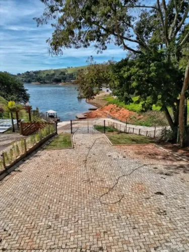 Imóvel para venda em condomínio - tem 300 metros quadrados com 5 quartos em IGARATA - Igar